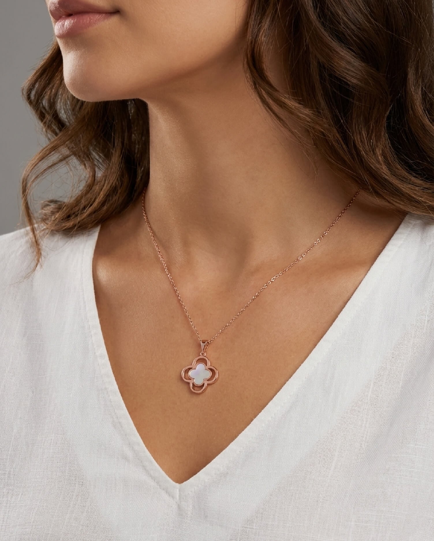 Vero Rose Gold Chain Pendant
