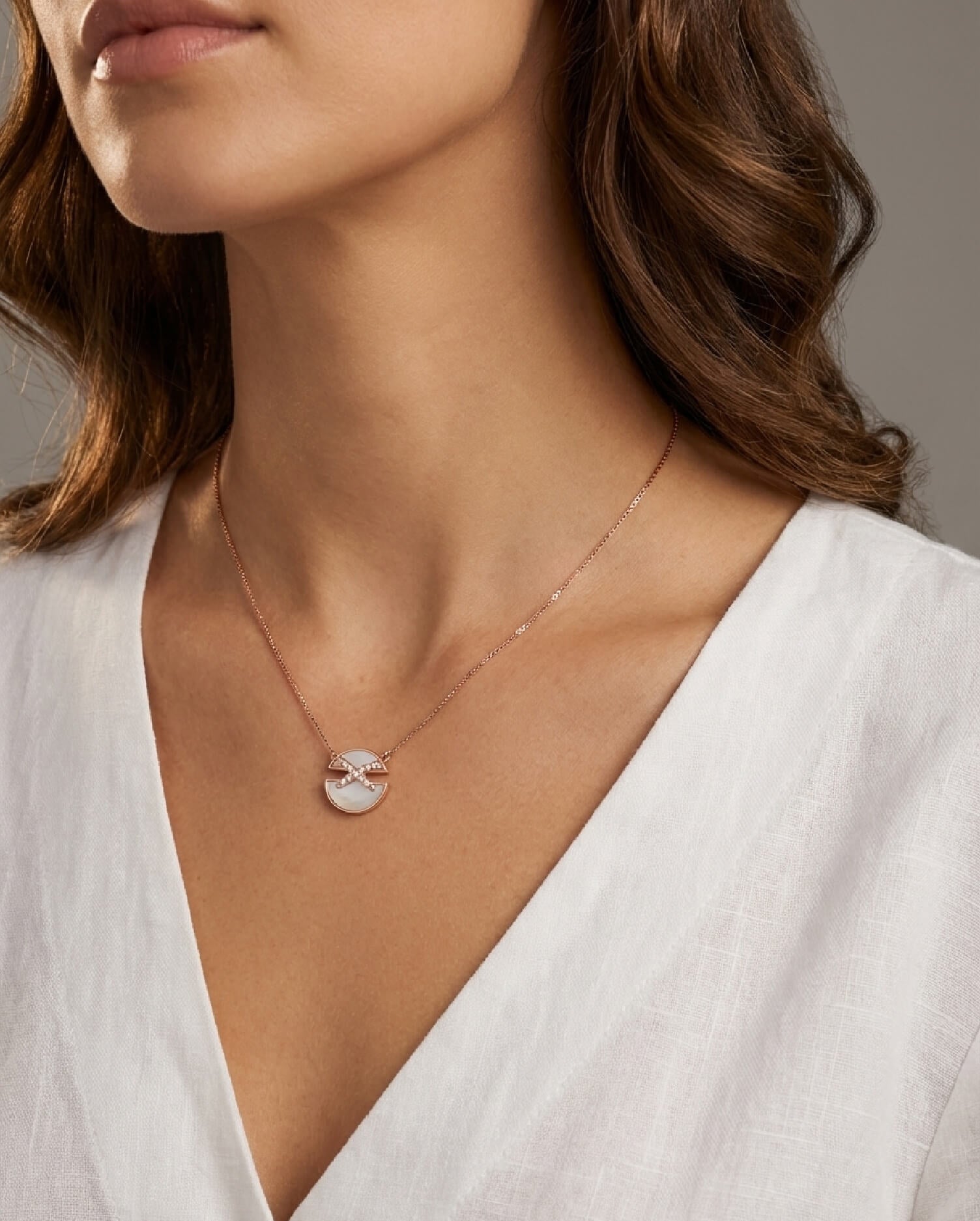 Sera Rose Gold Chain Pendant