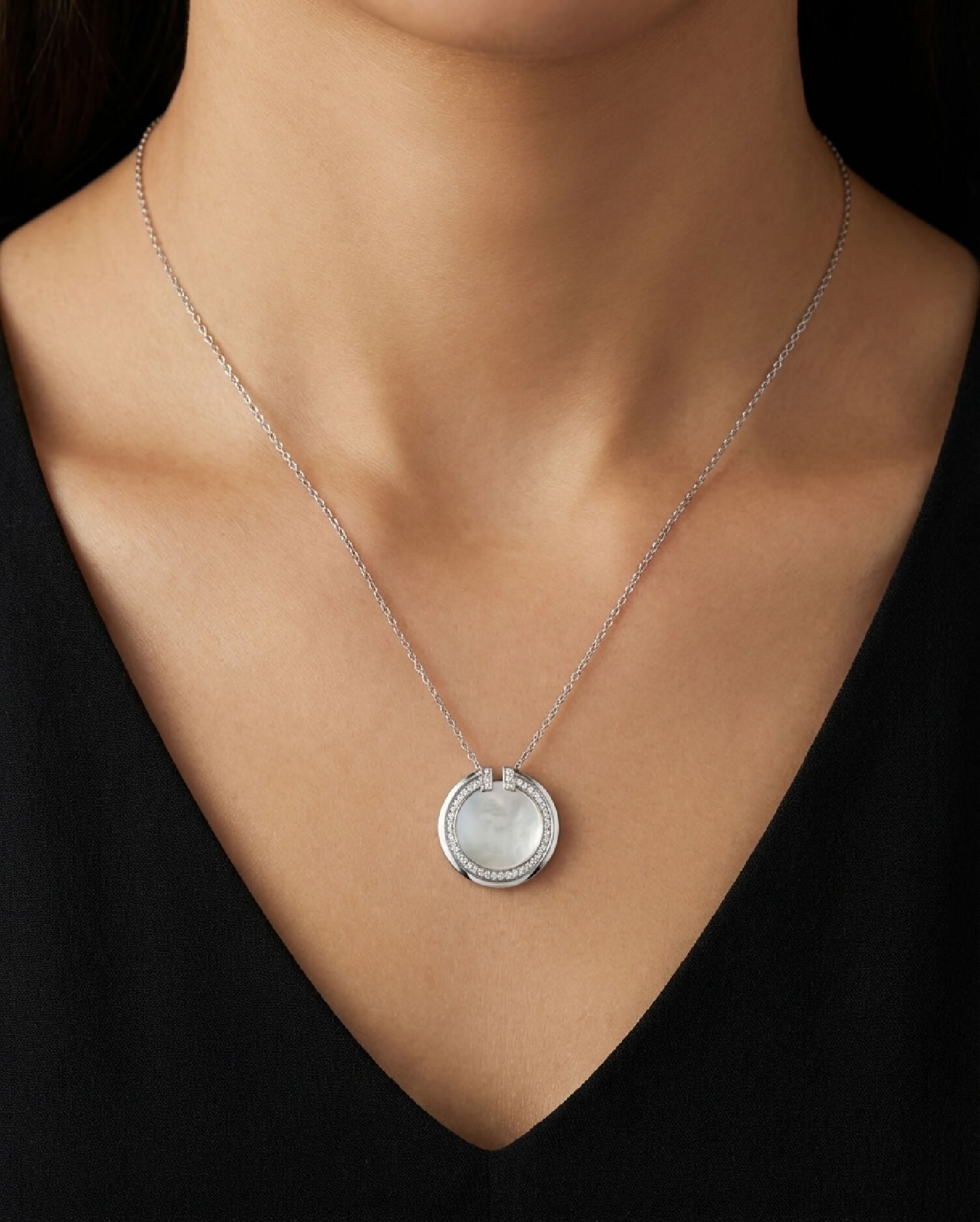 Nysa Silver Chain Pendant