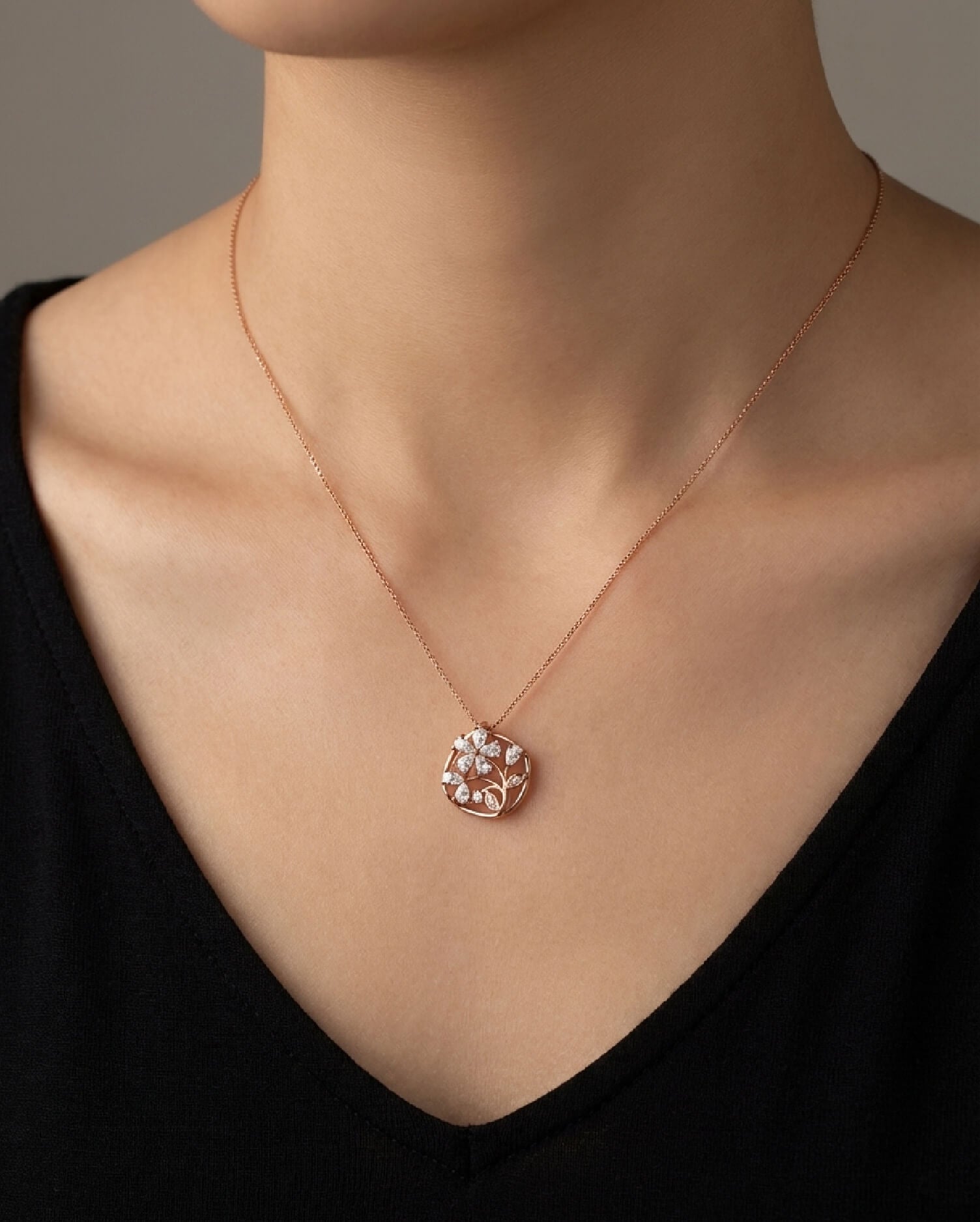 Elara Rose Gold Chain Pendant