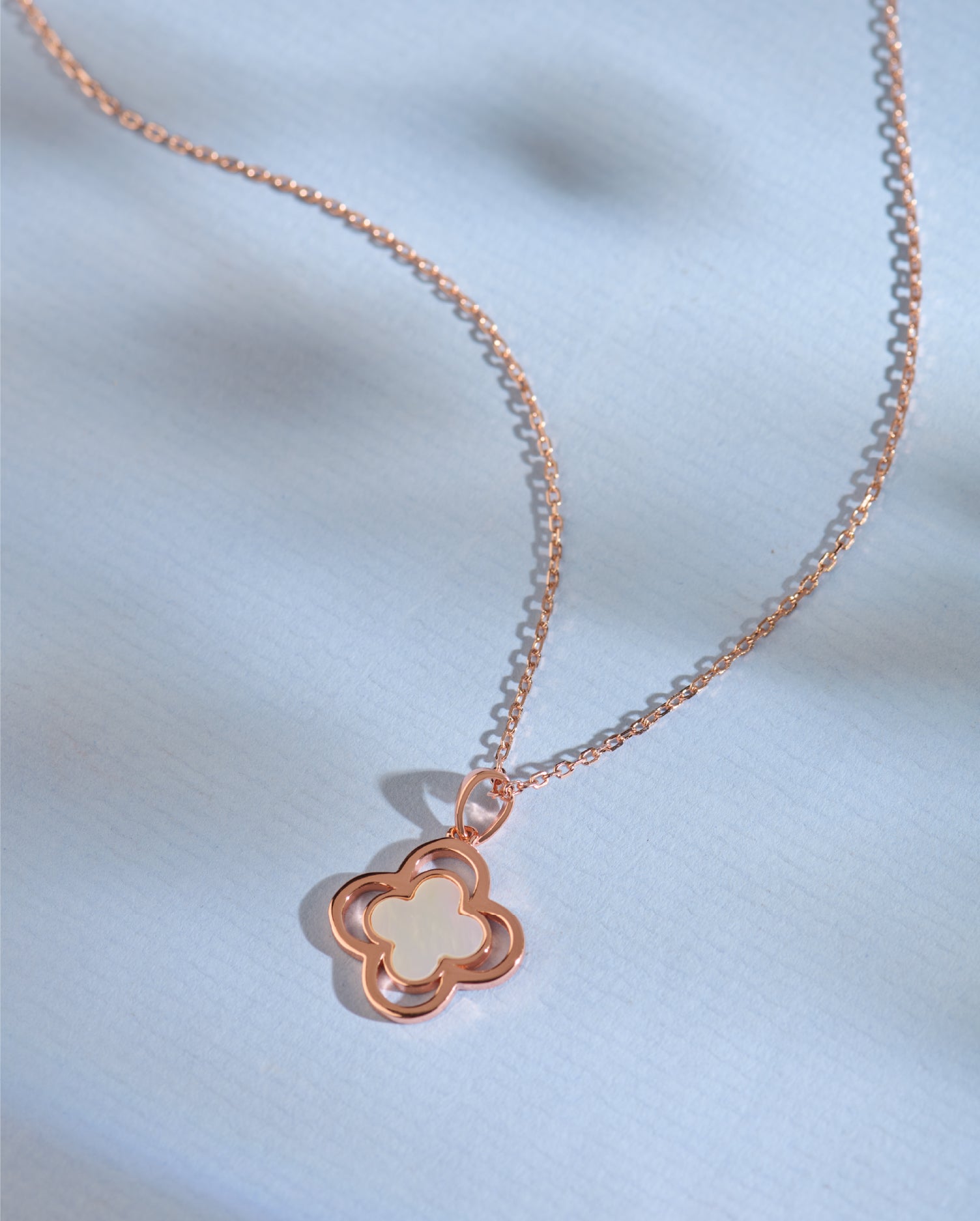 Vero Rose Gold Chain Pendant