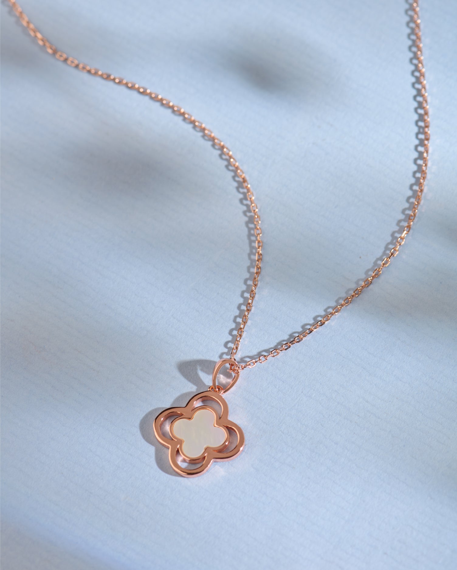 Vero Rose Gold Chain Pendant
