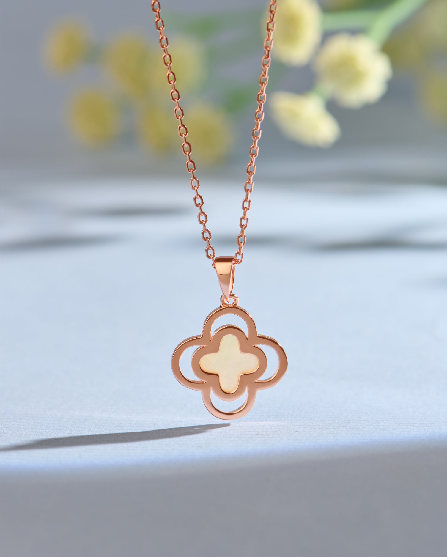 Vero Rose Gold Chain Pendant