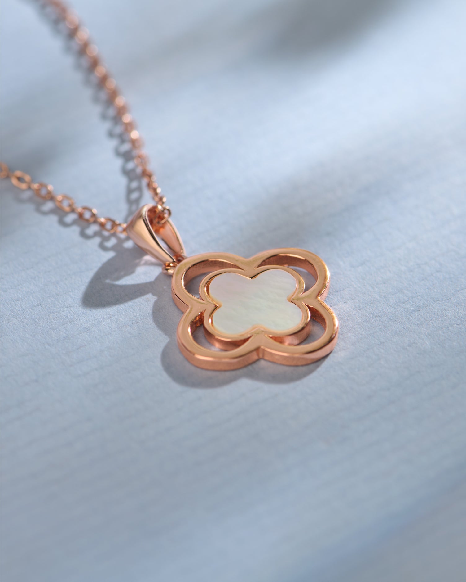 Vero Rose Gold Chain Pendant