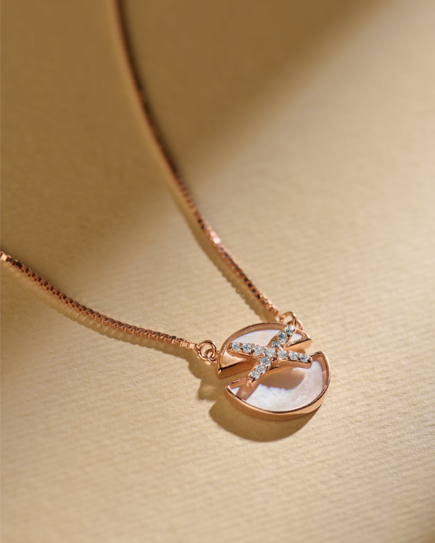 Sera Rose Gold Chain Pendant