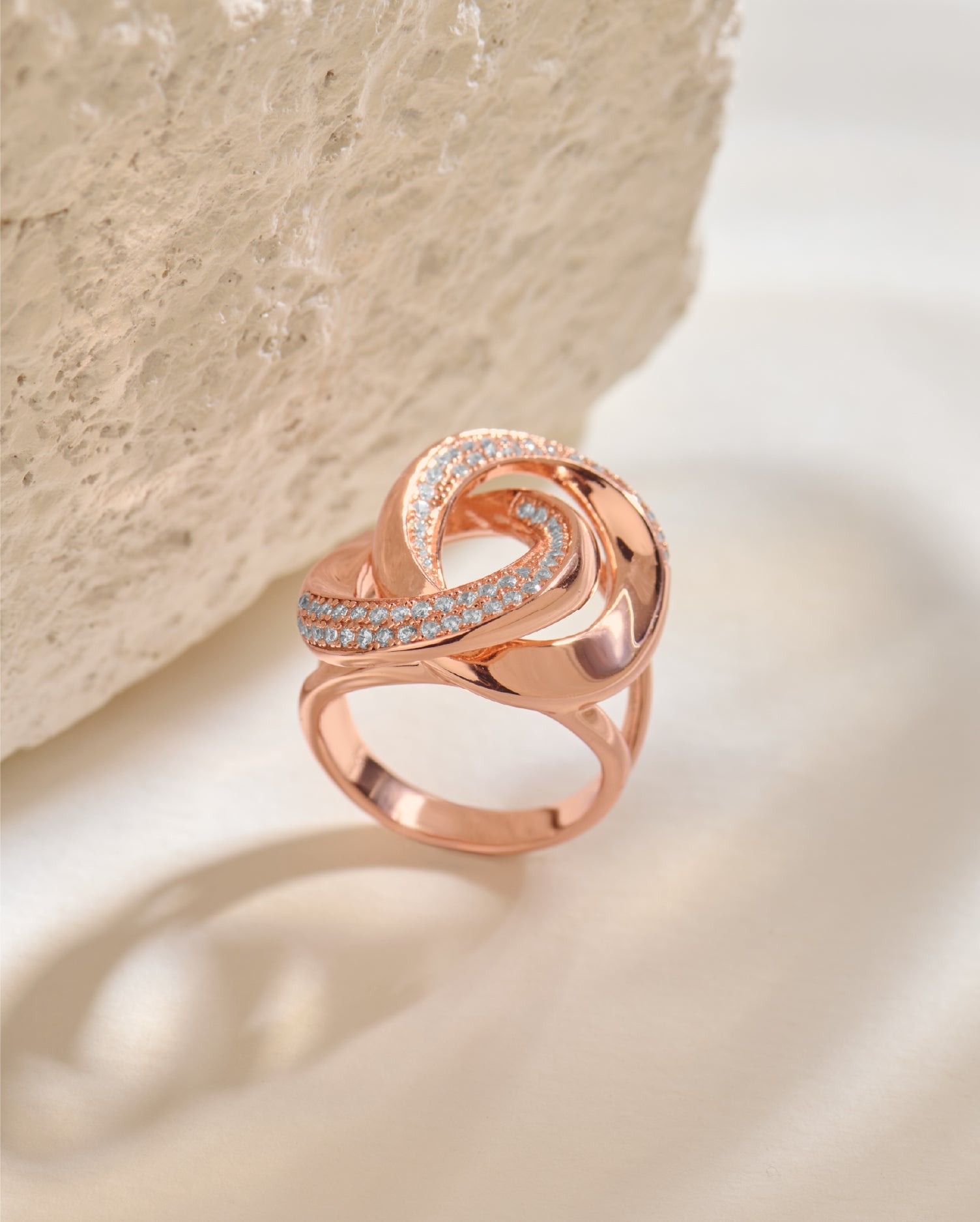 Lustra Rose Gold Ring