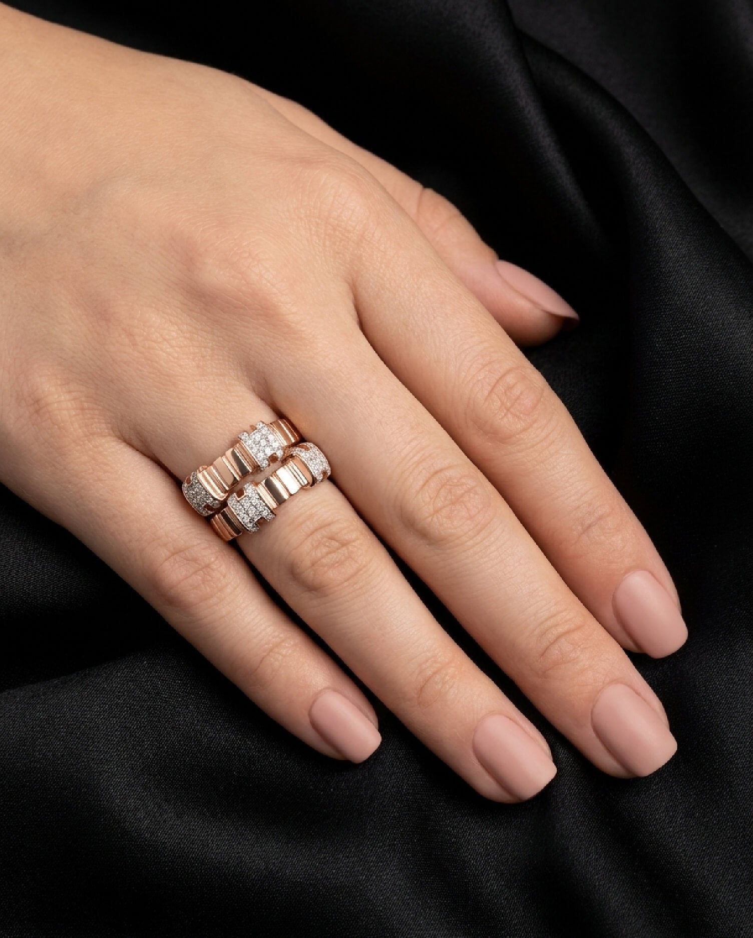 RomaLuxe Rose Gold Ring