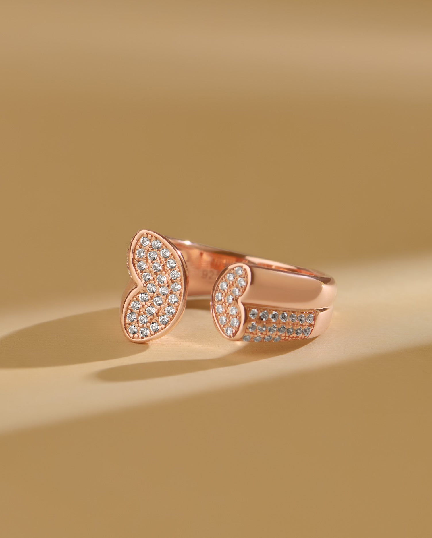 GlintEdge Rose Gold Ring